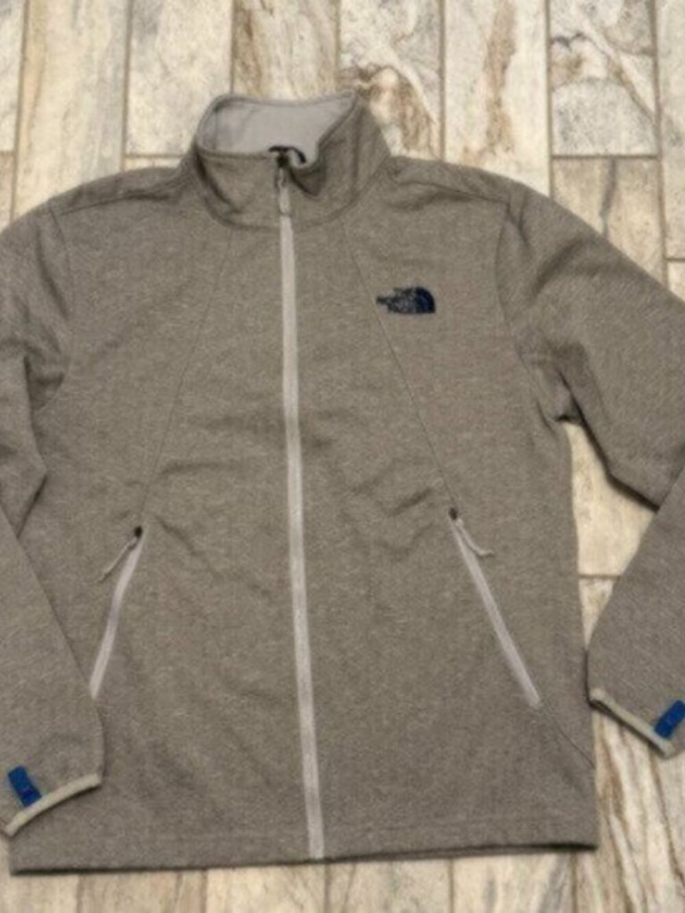 NEW The North Face men's small gray jacket